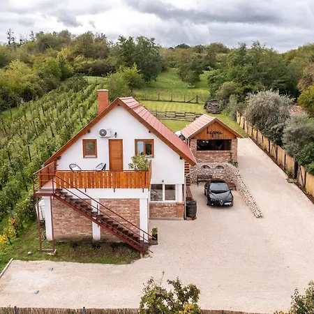 Kapocs Apartmanhaz * Borgata