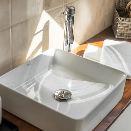 Kapocs Apartmanhaz *