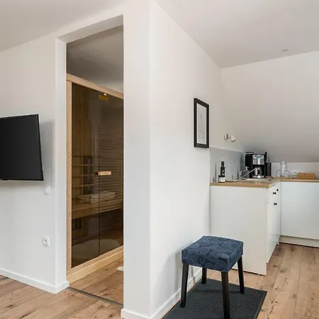 Kapocs Apartmanhaz
