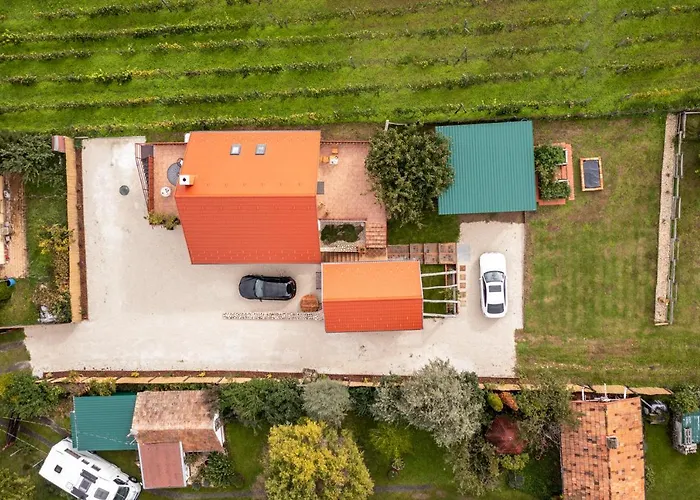 Kapocs Apartmanhaz 4*