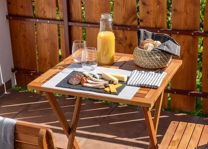 Kapocs Apartmanhaz 4*