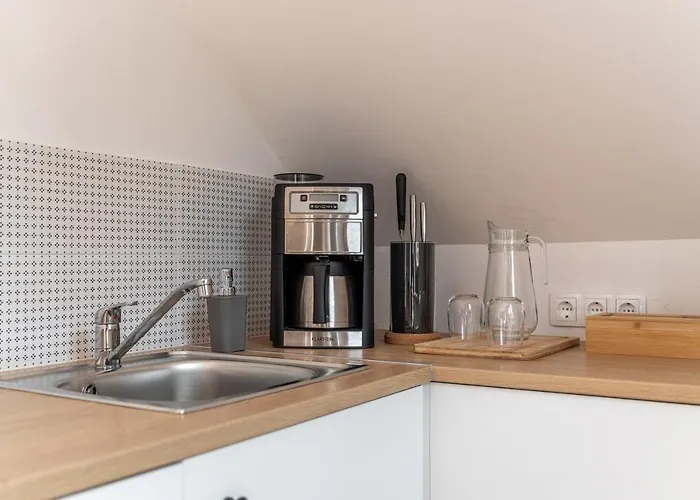 Kapocs Apartmanhaz Guest house 4*